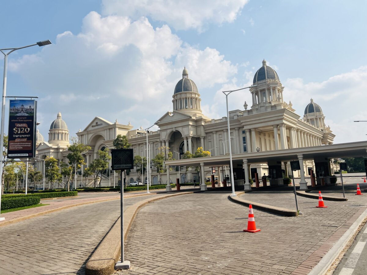 カンボジアで口座開設したい方は必見！おすすめ銀行、必要な書類や流れの完全ガイド - Cambodia All